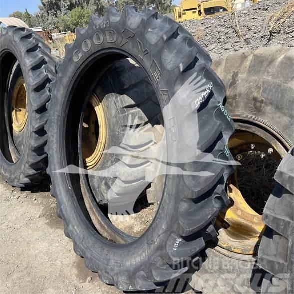 Goodyear 320/90R50 Andere