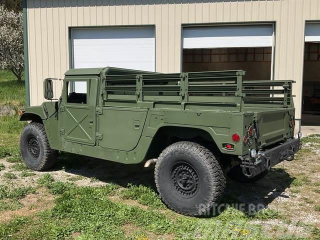 AM General M1152 Pickup/Pritschenwagen