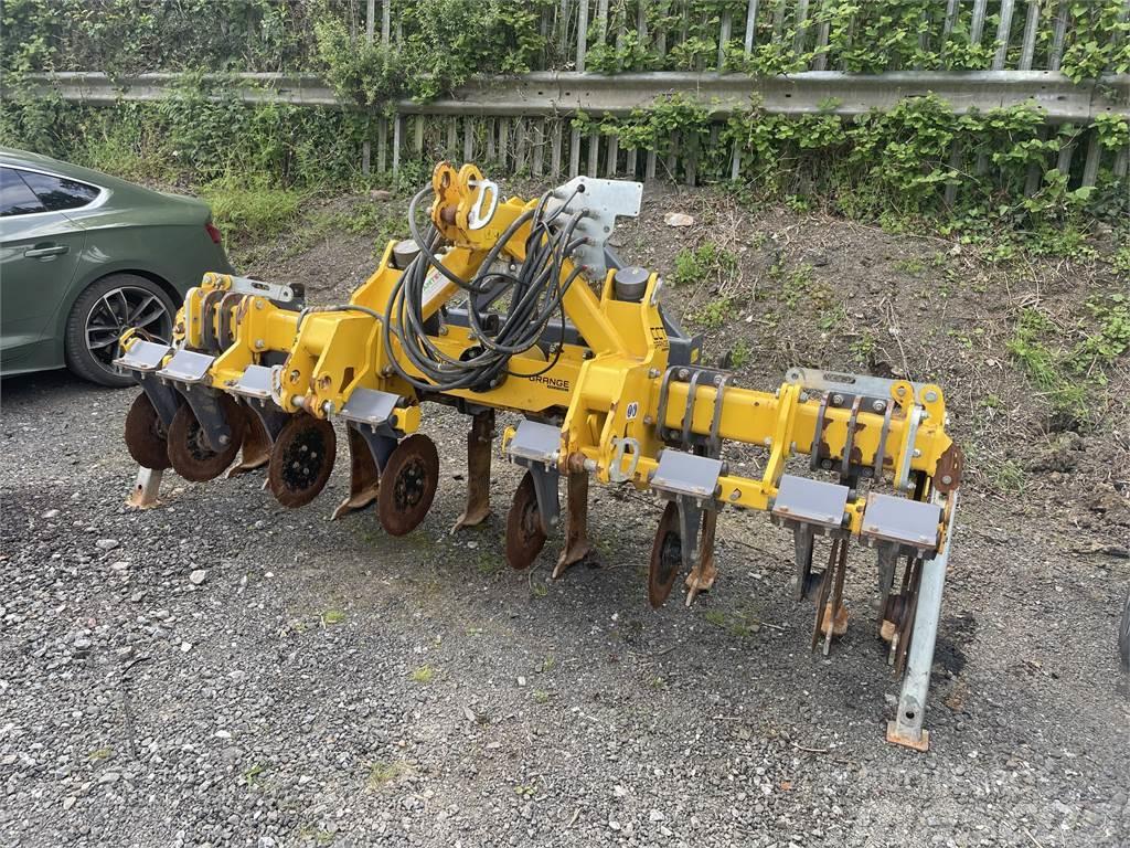  Grange 4m CCT hydraulic folding toolbar Sonstige Bodenbearbeitung