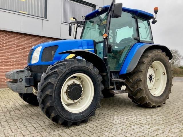 New Holland T5060 Traktoren