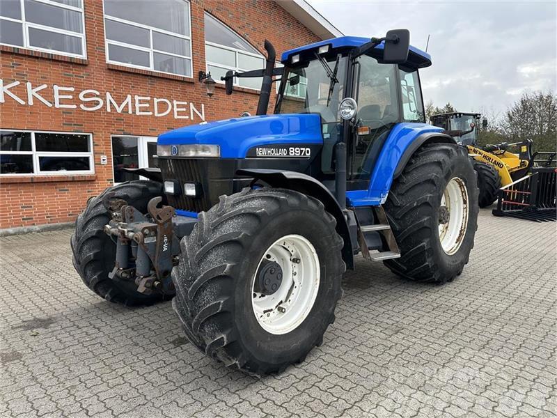 New Holland 8970 Traktoren