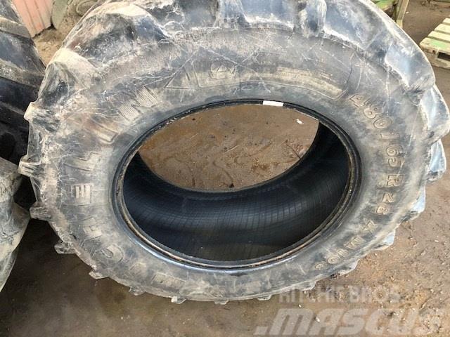 Michelin 480/65R28 10% Reifen