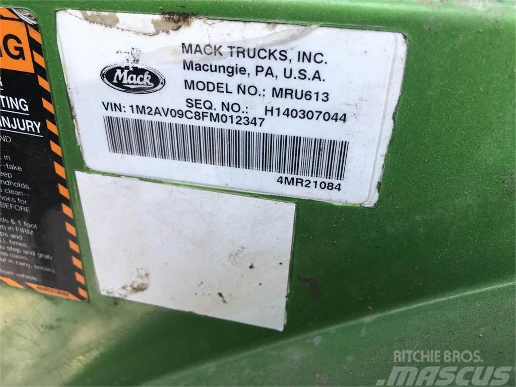 Mack MRU613 Betonmischer