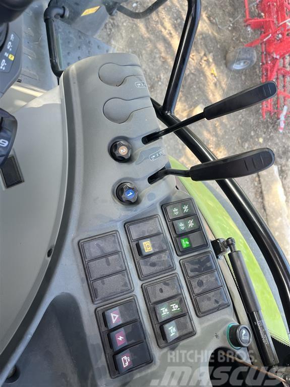 CLAAS ARION 530 CIS Incl Frontlæsser FL 120 Frontlæsser Traktoren
